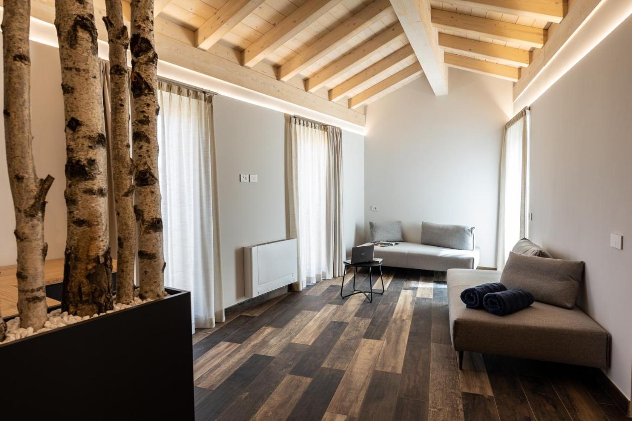 Agriturismo Il Medeghino Musso ภายนอก รูปภาพ