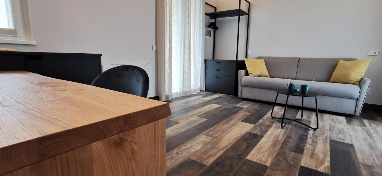 Agriturismo Il Medeghino Musso ภายนอก รูปภาพ
